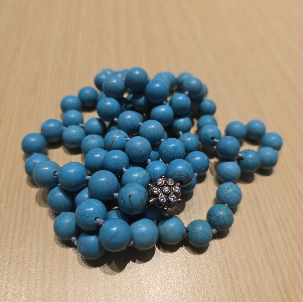 Turquoise Beaded Necklace with Crystal Accent